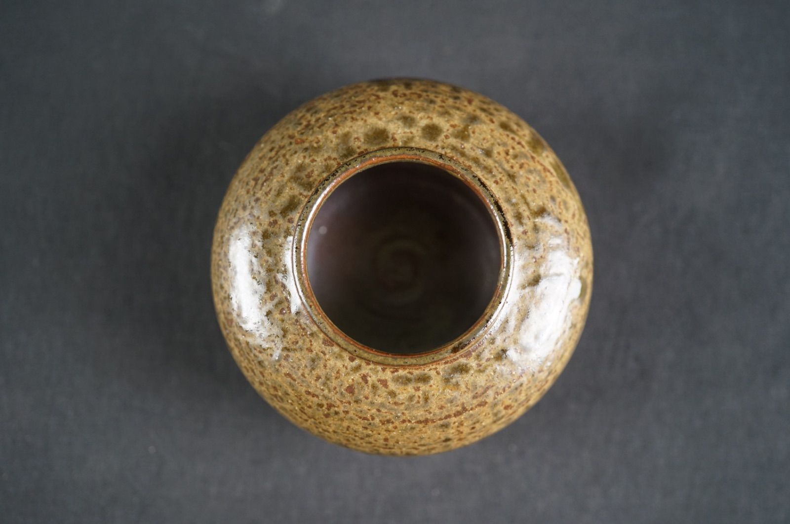 ☆茶3 市野信水　丹波焼　大海茶入　幅約9cm 共箱　仕覆付 東す8-0805① 丹波焼 信水窯 市野信水 大海茶入 共箱 茶道具 - メルカリ
