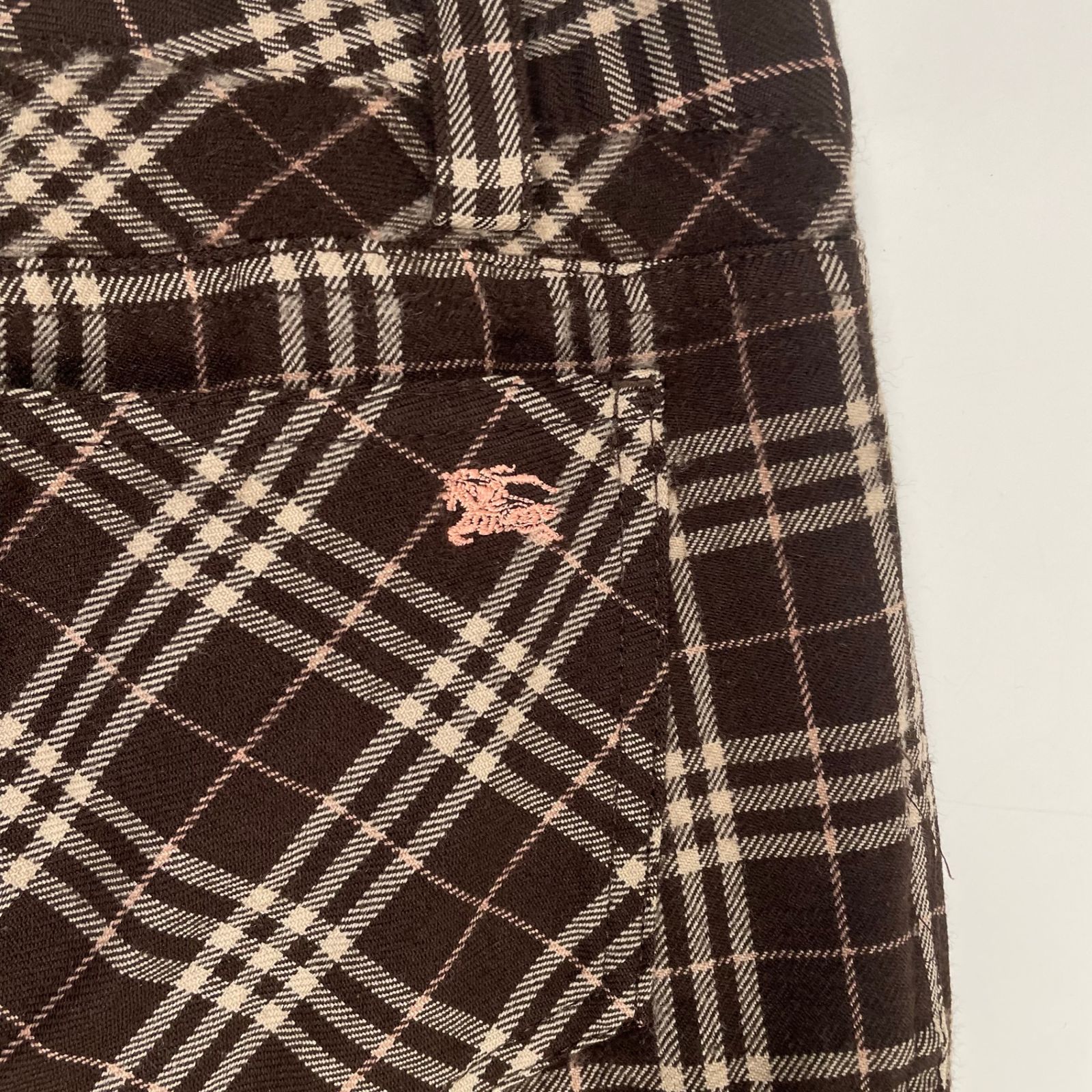 BURBERRY BLUE LABEL / チェックスラックス 参考定価：32,000程度 SIZE
