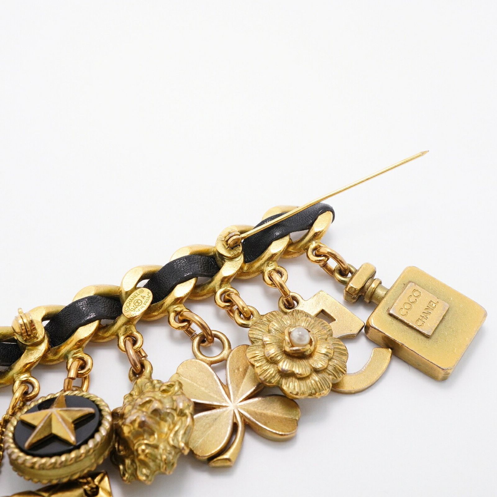 シャネル(Chanel) シャネル ブローチ ココマーク シャネル カメリア
