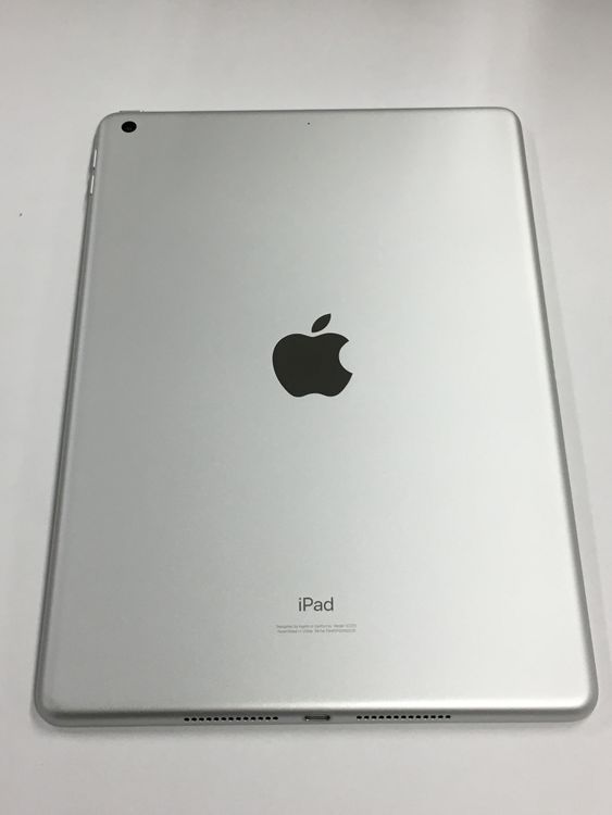 Apple iPad 第8世代 32GB シルバー - メルカリ