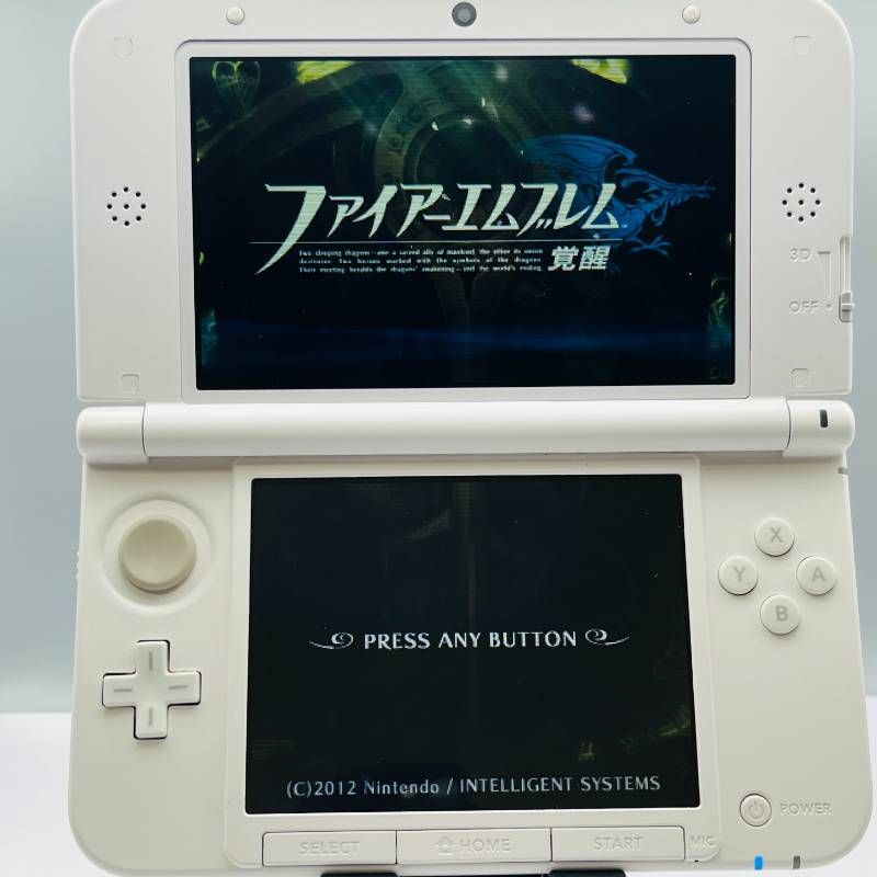 ファイアーエムブレム 覚醒 3DS ソフト ケース付き 動作確認済み