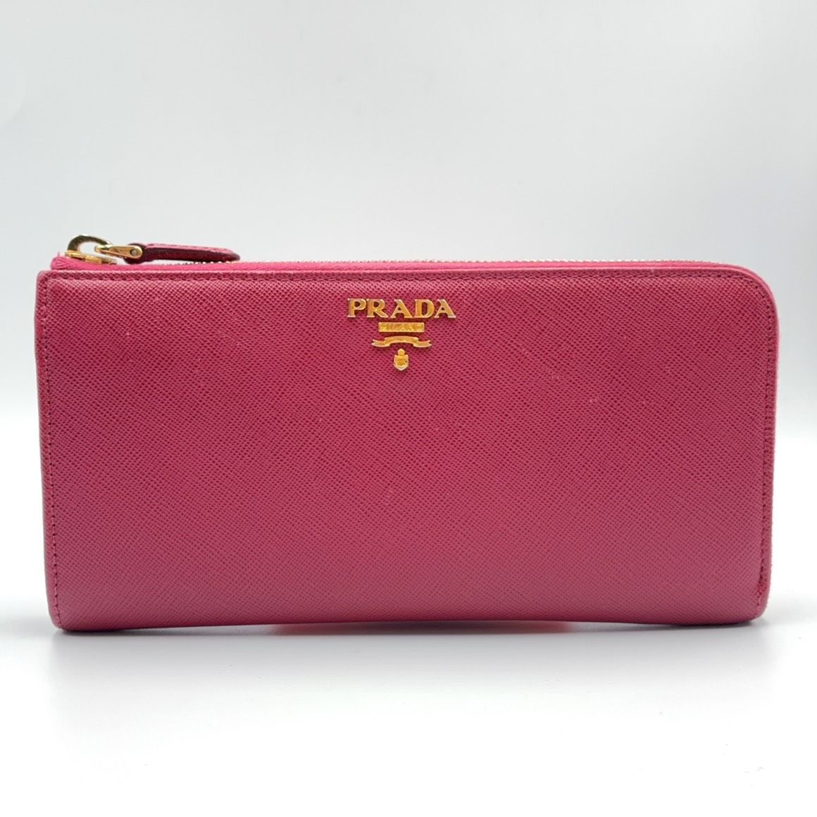 【新着】PRADA サフィアーノレザー L字ファスナー レザー ピンク 長財布 ゴールド 1Ｍ1183