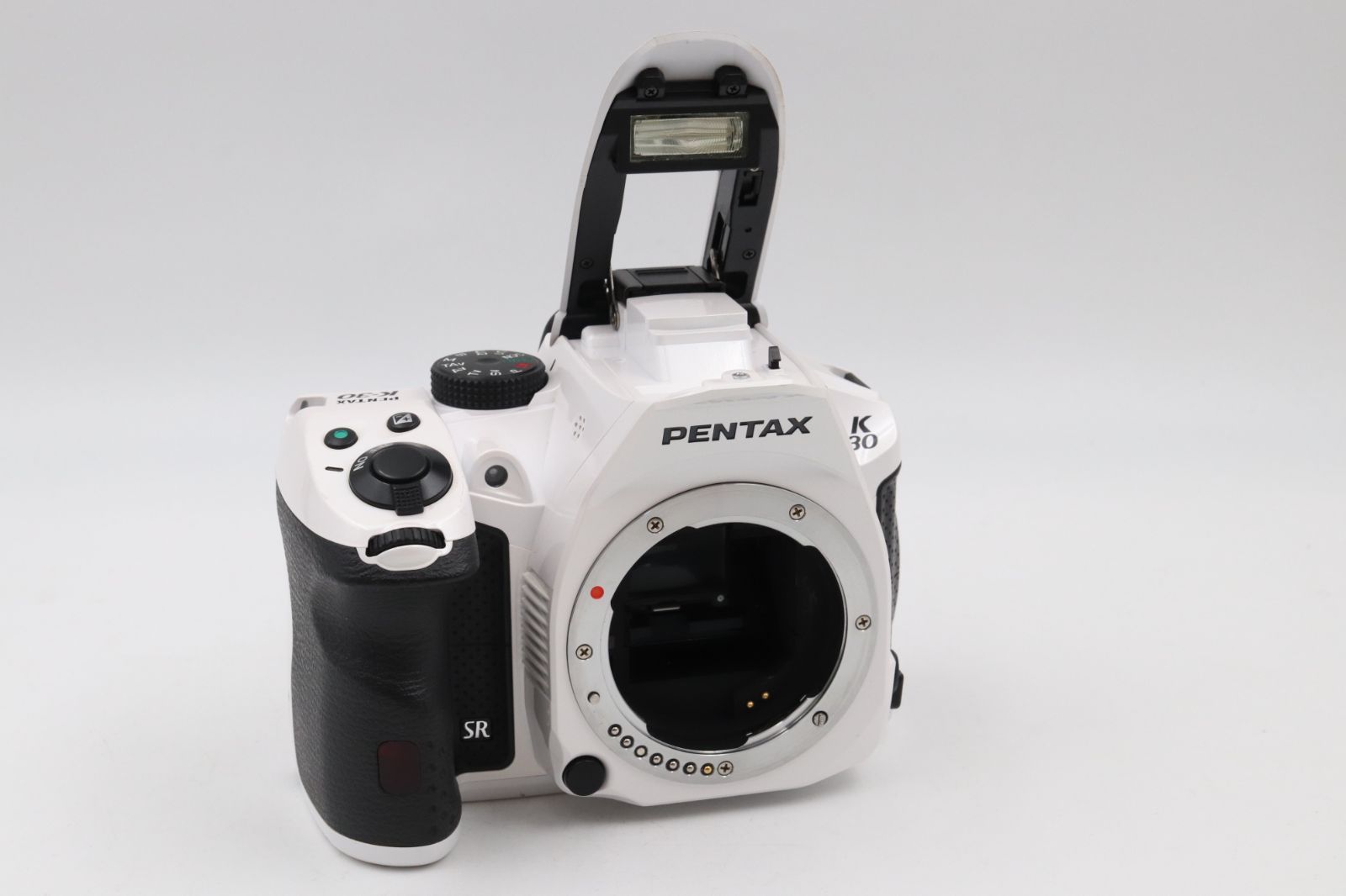 極上品 ショット数1,776回☆ペンタックス PENTAX K-30 ホワイト ボディ