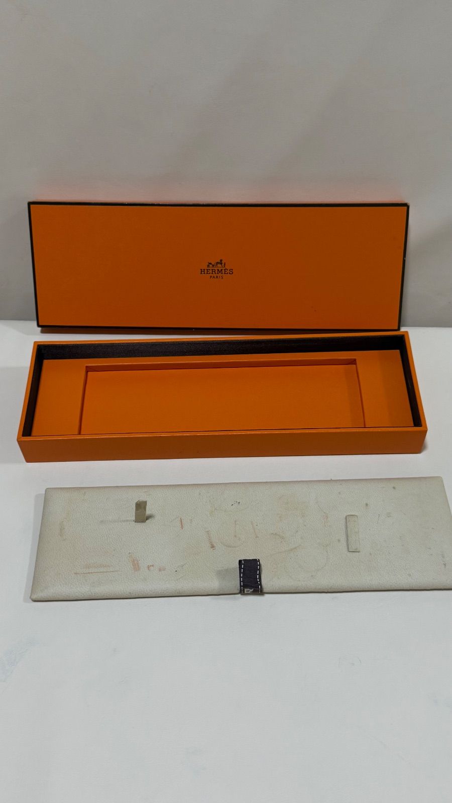 HERMES エルメス 腕時計 空箱 純正BOX 保証書 取扱説明書付き オレンジ