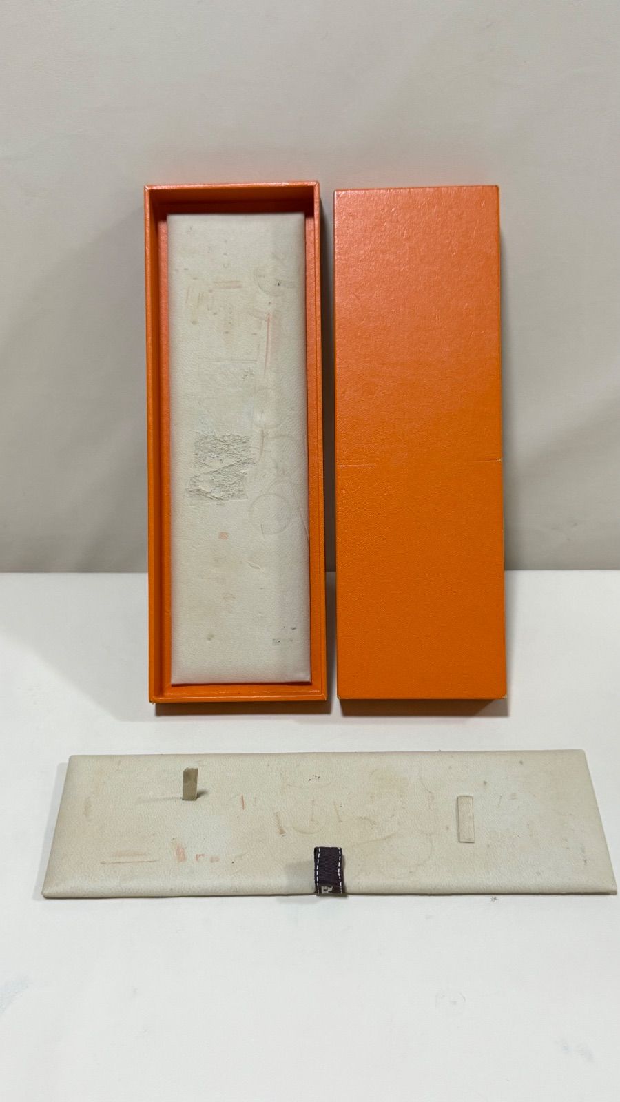 HERMES エルメス 腕時計 空箱 純正BOX 保証書 取扱説明書付き オレンジ