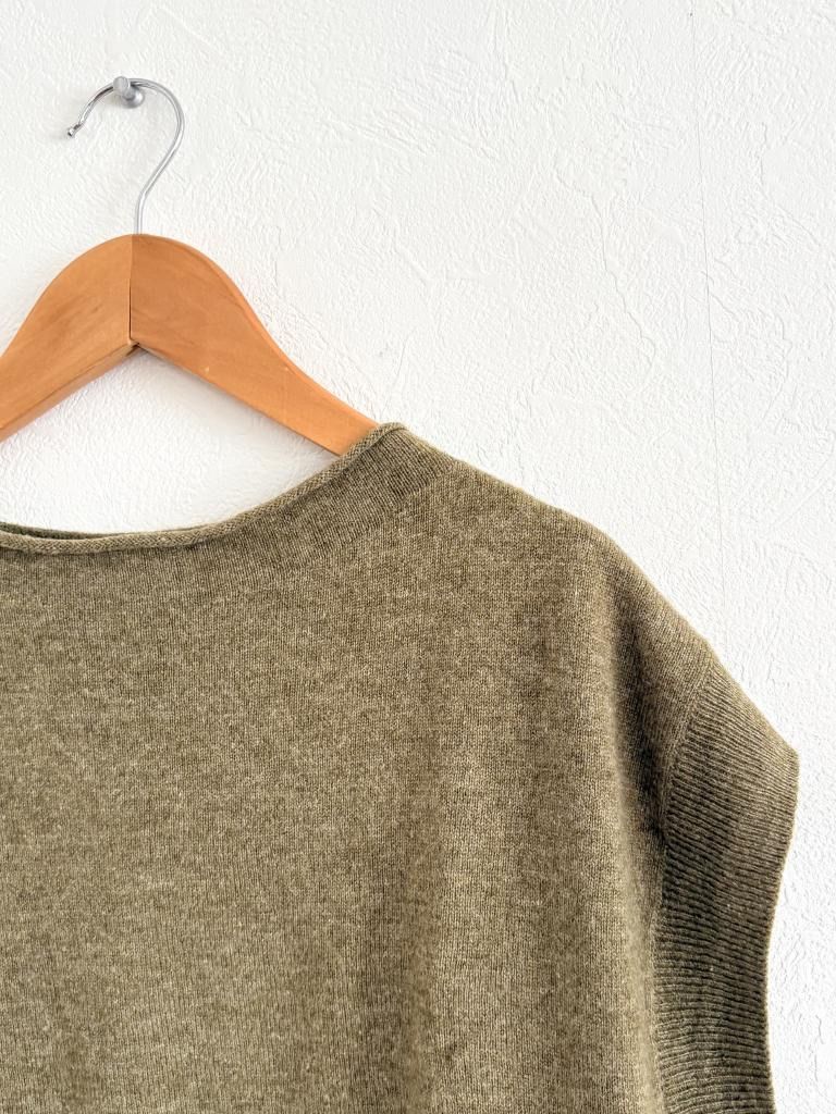 値下げ【美品】MARGARET HOWELL カシミヤ混　ニットベスト Margaret HOWELL マーガレットハウエル WOOL CASHMERE KNIT 定価35,200