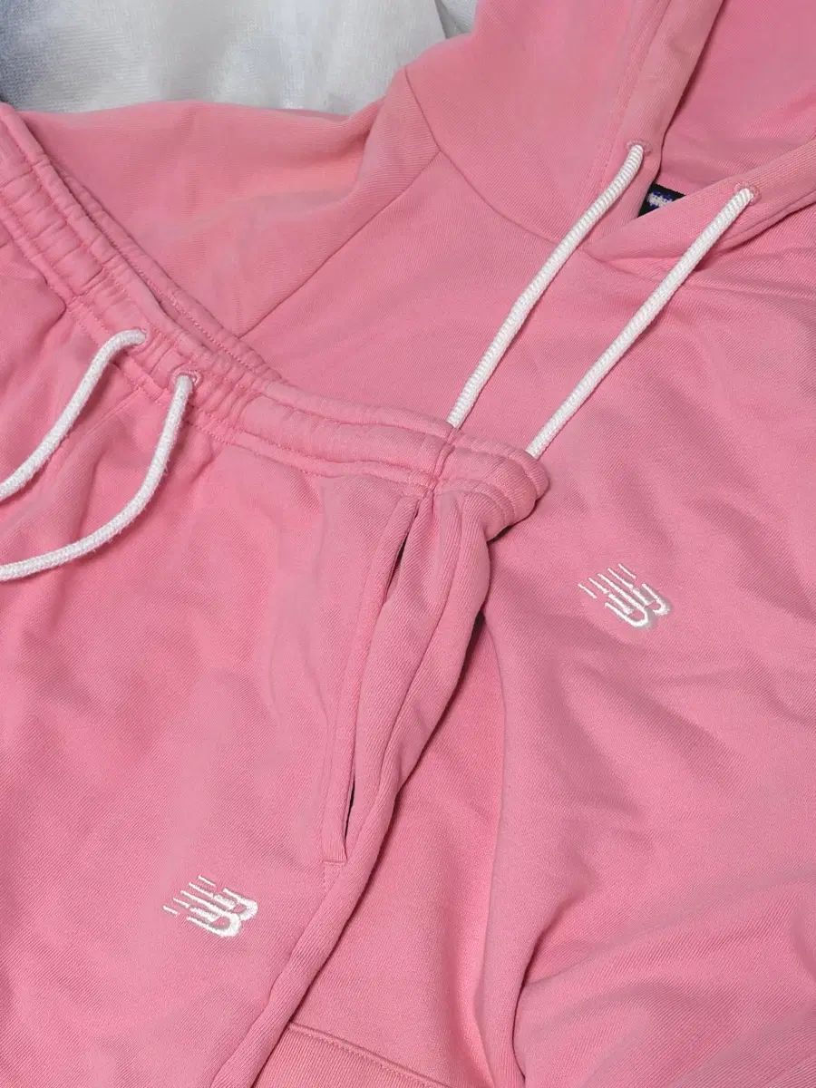 ニューバランス 正規品 ピンク Tシャツ ズボン セット