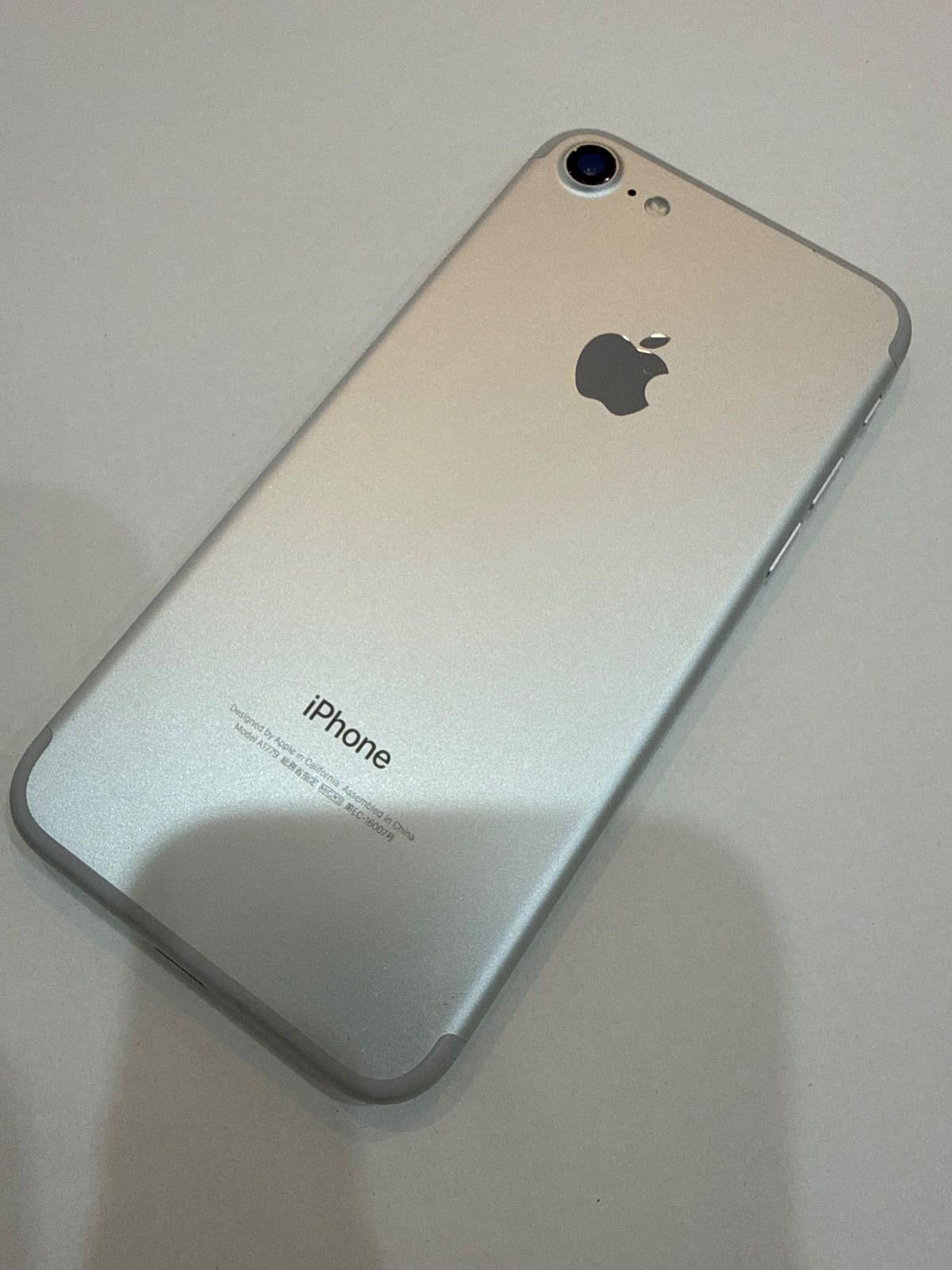 iPhone7 32GB シルバー SIMフリー Apple - メルカリ