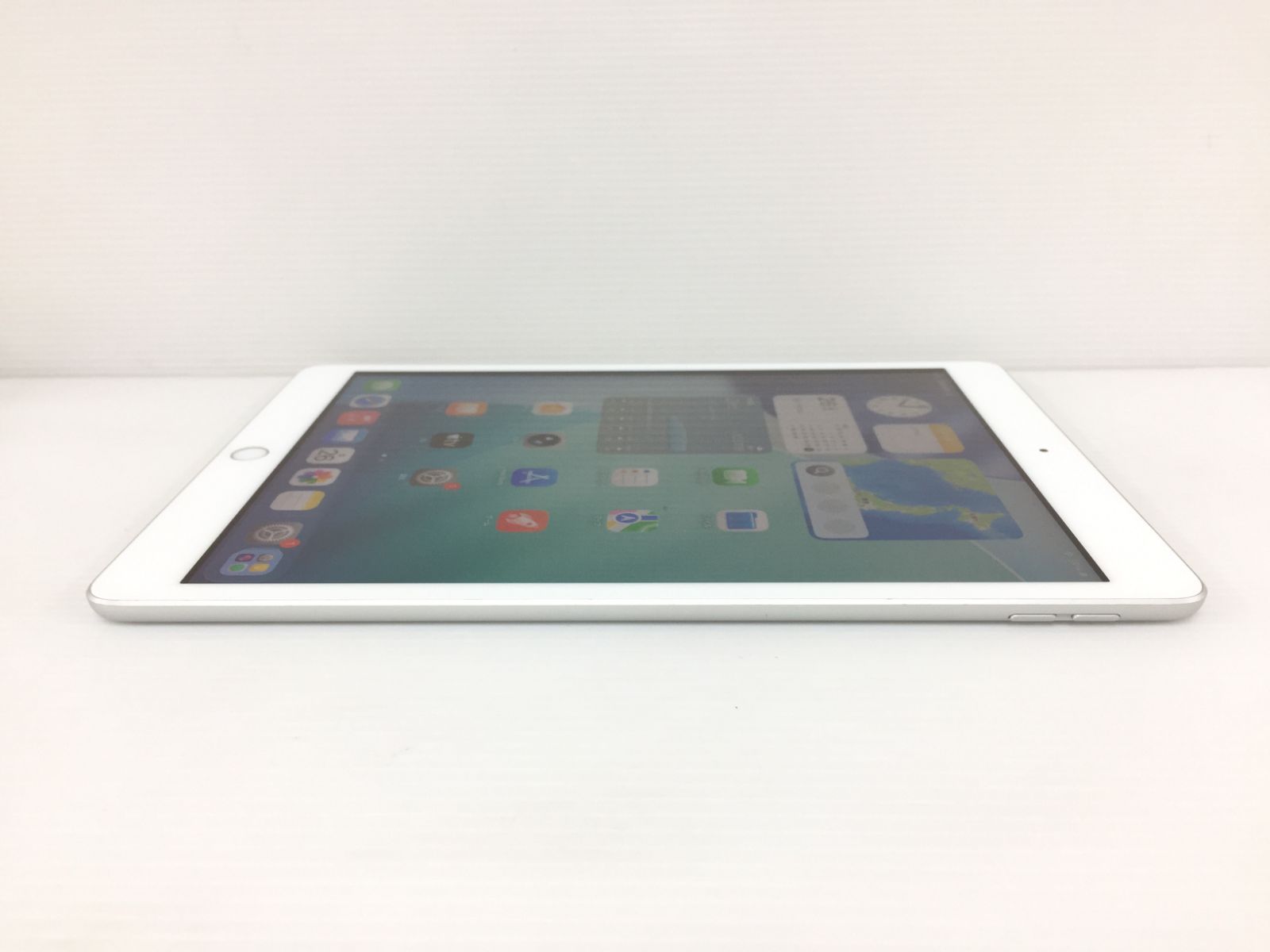 良品】Apple iPad 第8世代 Wi-Fiモデル 32GB A2270(MYLA2J/A) シルバー