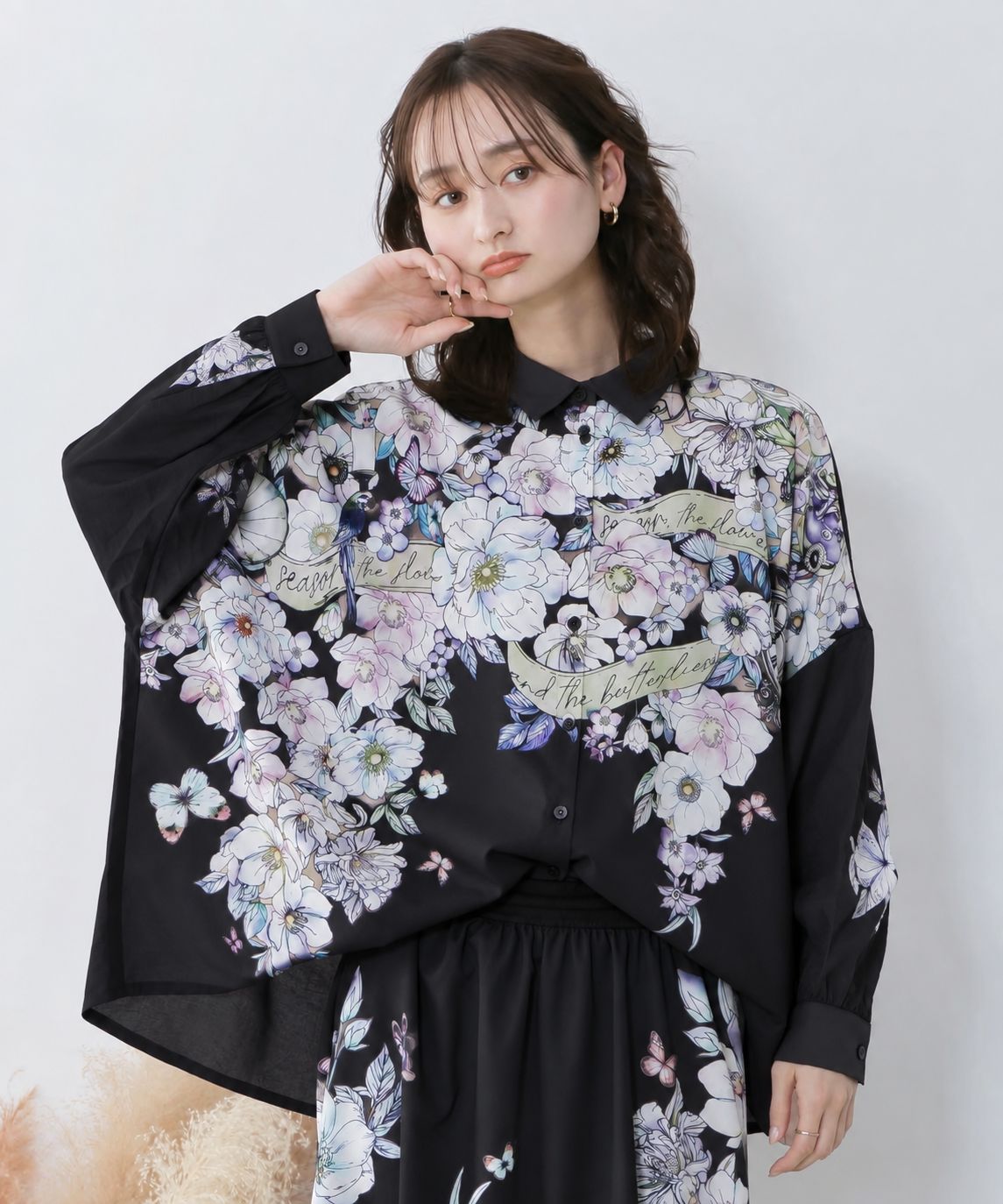 isScoLar（イズスカラー）561218：花柄布帛シャツ - メルカリ