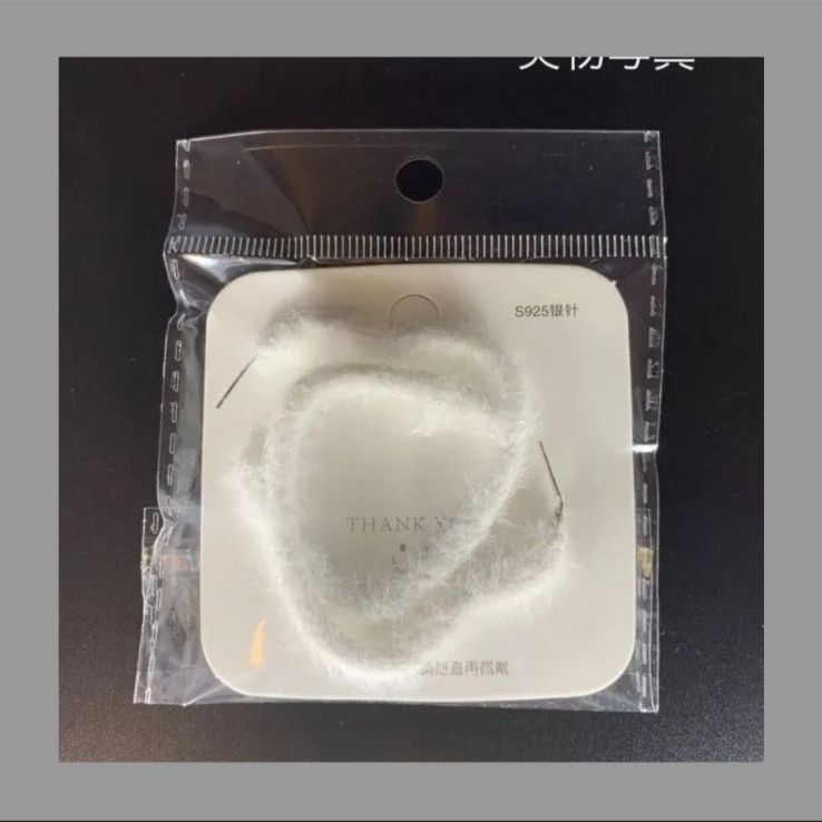 https://assets.mercari-shops-static.com/-/large/plain/2JXJi8gqorTVRPPD7Ra8Tt.jpg@jpg