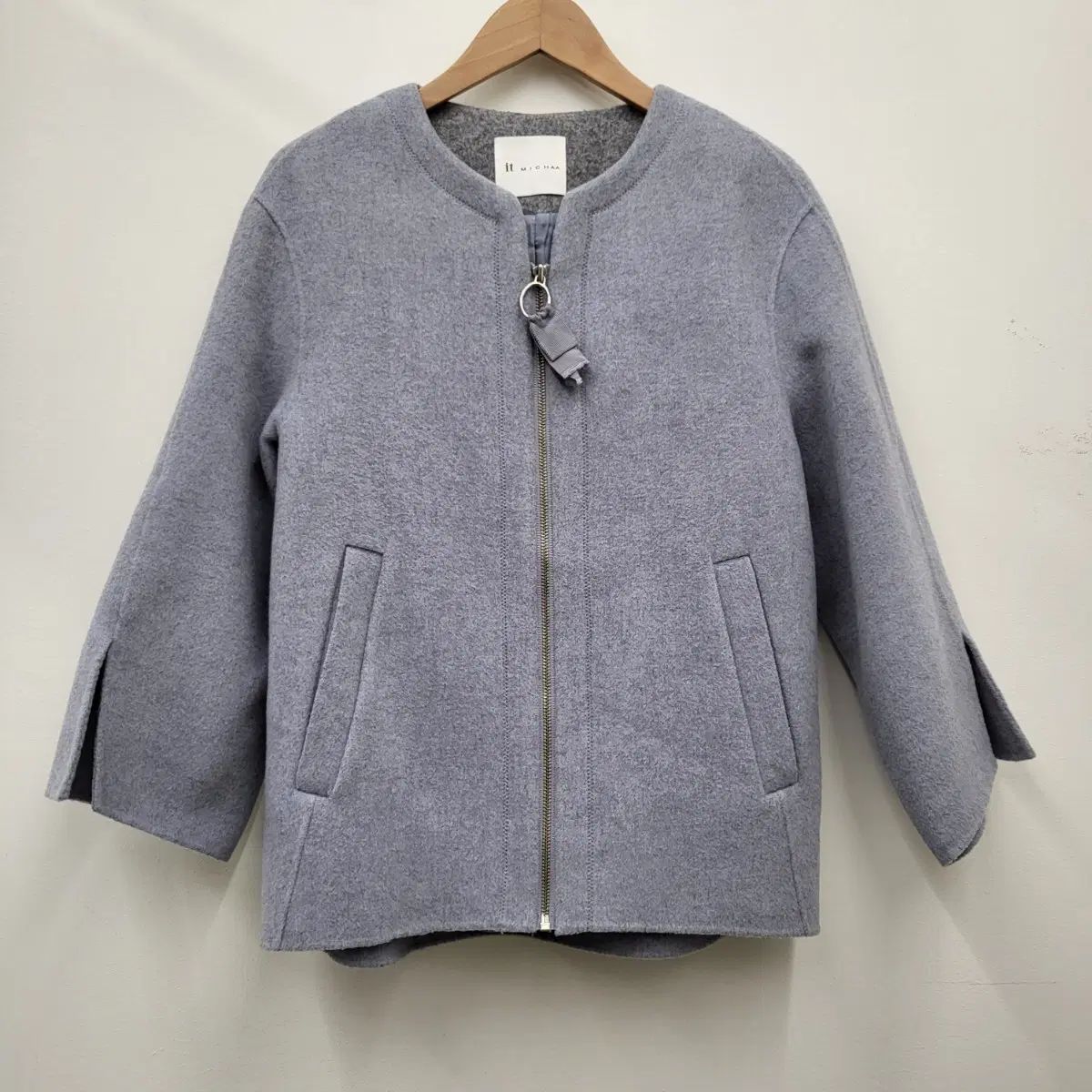 イッミシャ ノーカラー ジャケット