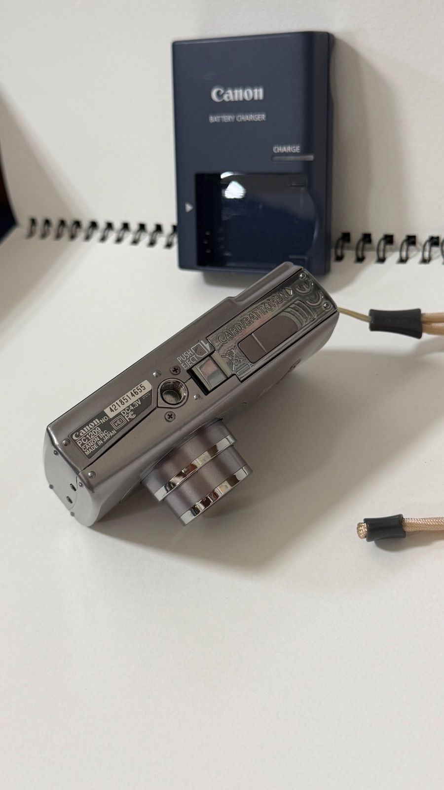 Canon IXY DIGITAL 800 IS PC1176 デジカメ 充電器付 レンズエラー