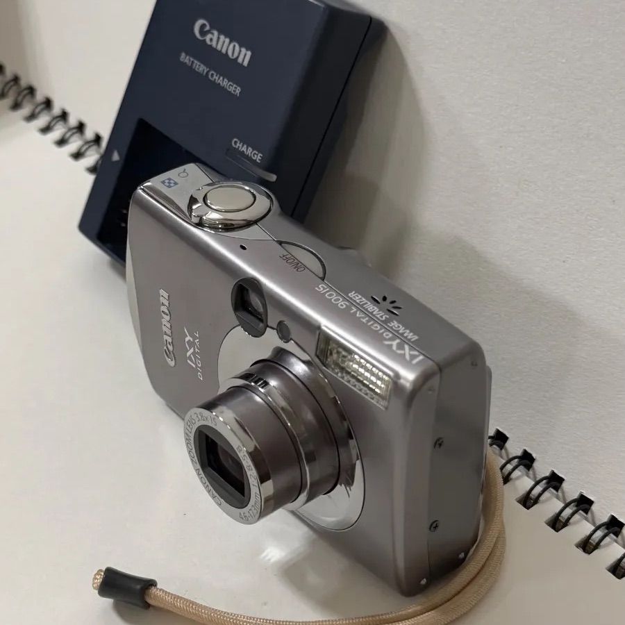 Canon IXY DIGITAL 800 IS PC1176 デジカメ 充電器付 レンズエラー