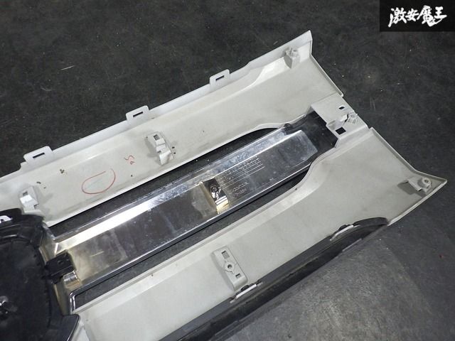 良品！即発送！】ホンダ HONDA 純正 N-VAN JJ1 JJ2 フロントグリル