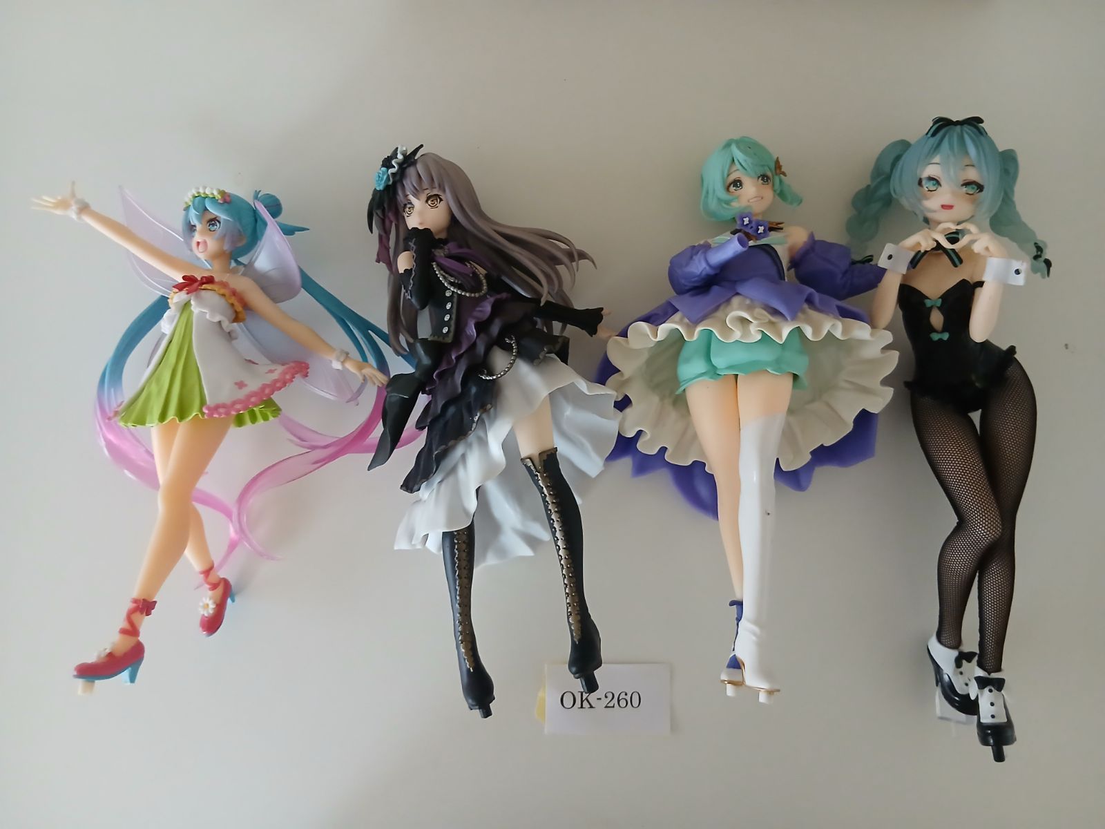 訳あり 4点セット】美少女フィギュア 初音ミク 湊友希那 他（パーツ欠