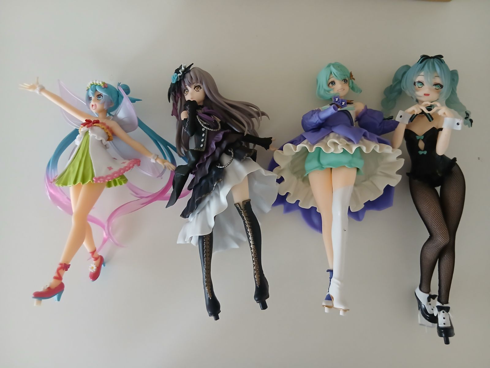 訳あり 4点セット】美少女フィギュア 初音ミク 湊友希那 他（パーツ欠