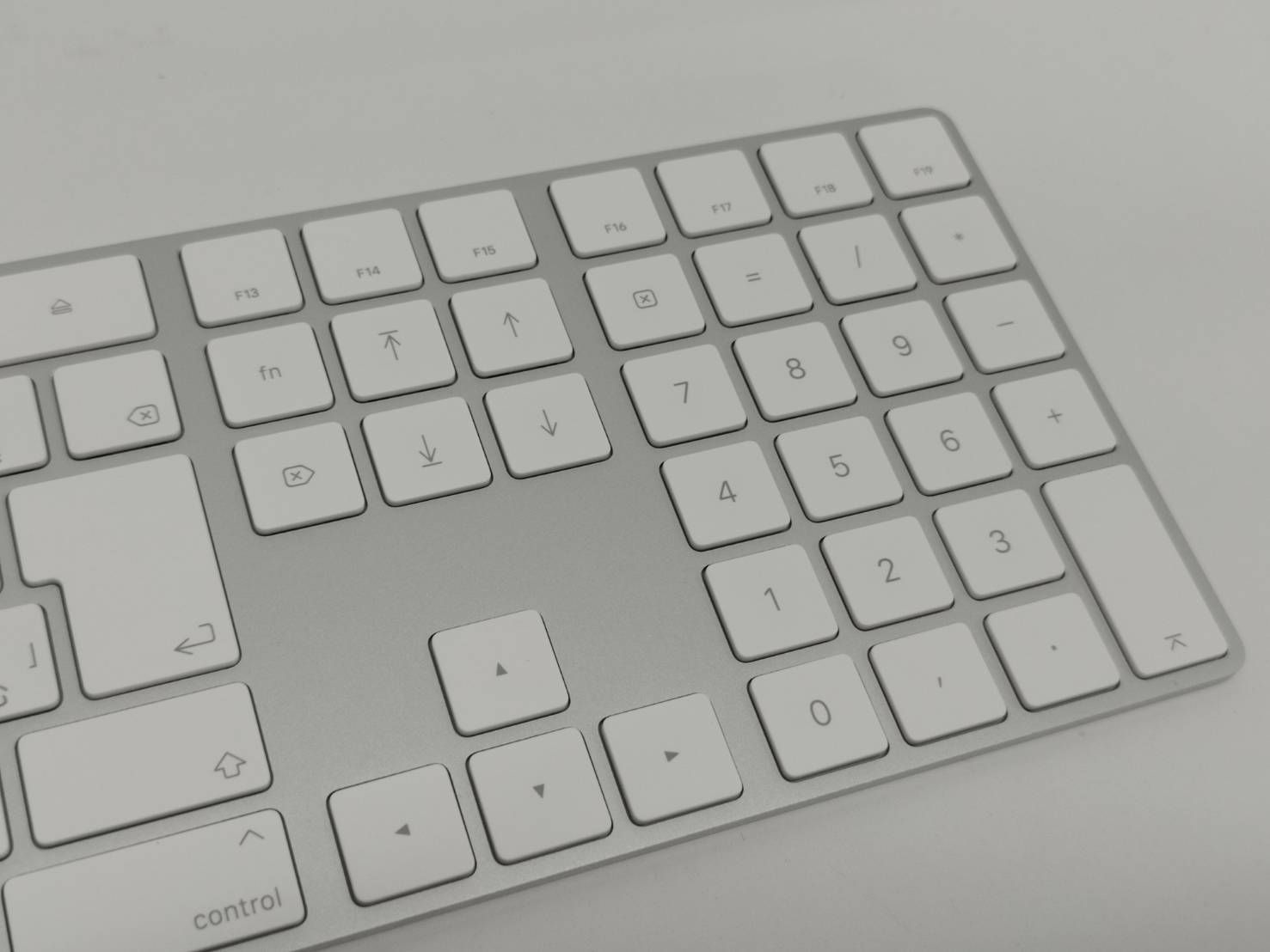 Apple Magic Keyboard Magic Mouse 2 セット 美品 - メルカリ