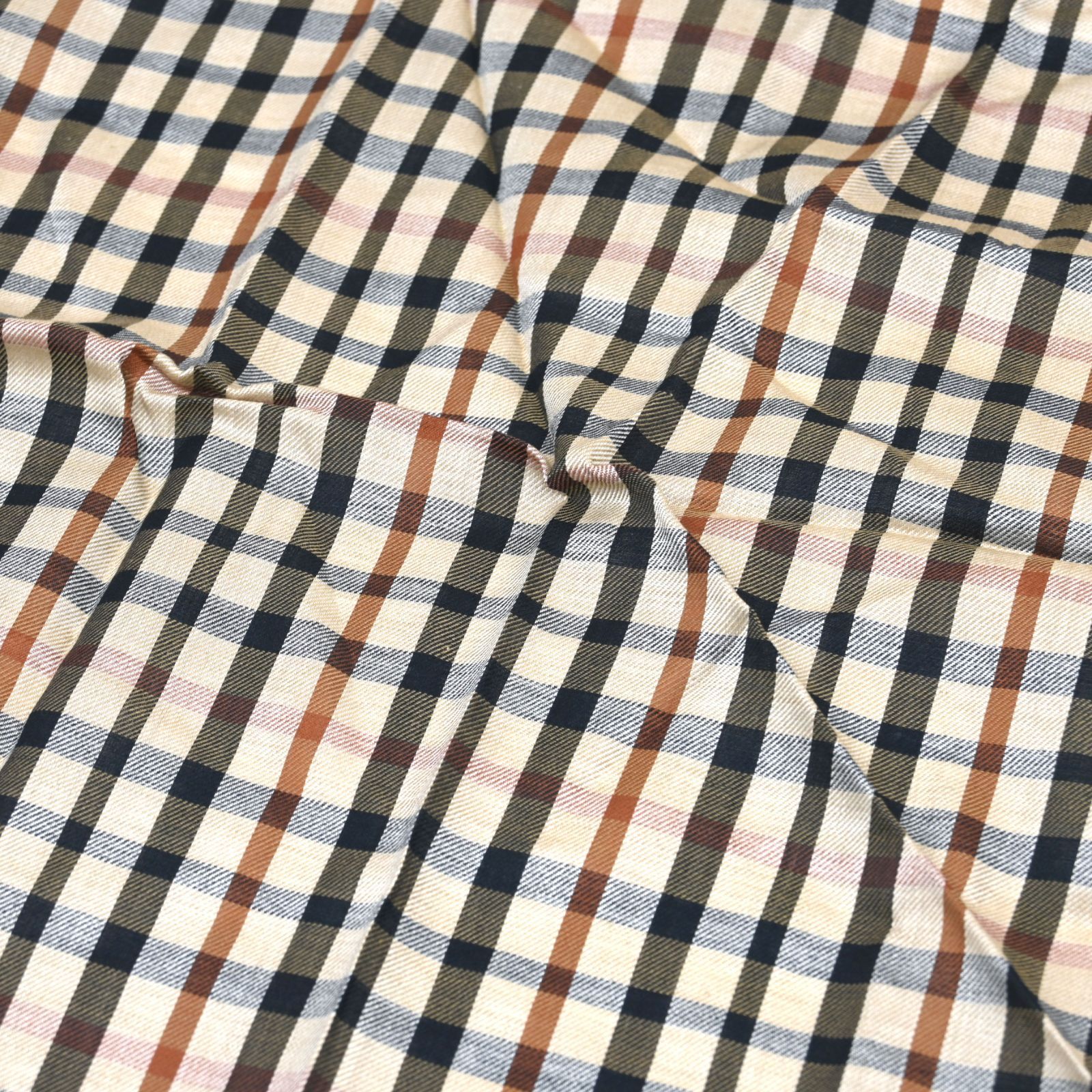 DAKS ダックス シール付き コットン 綿 ハンカチ バンダナ レッド系