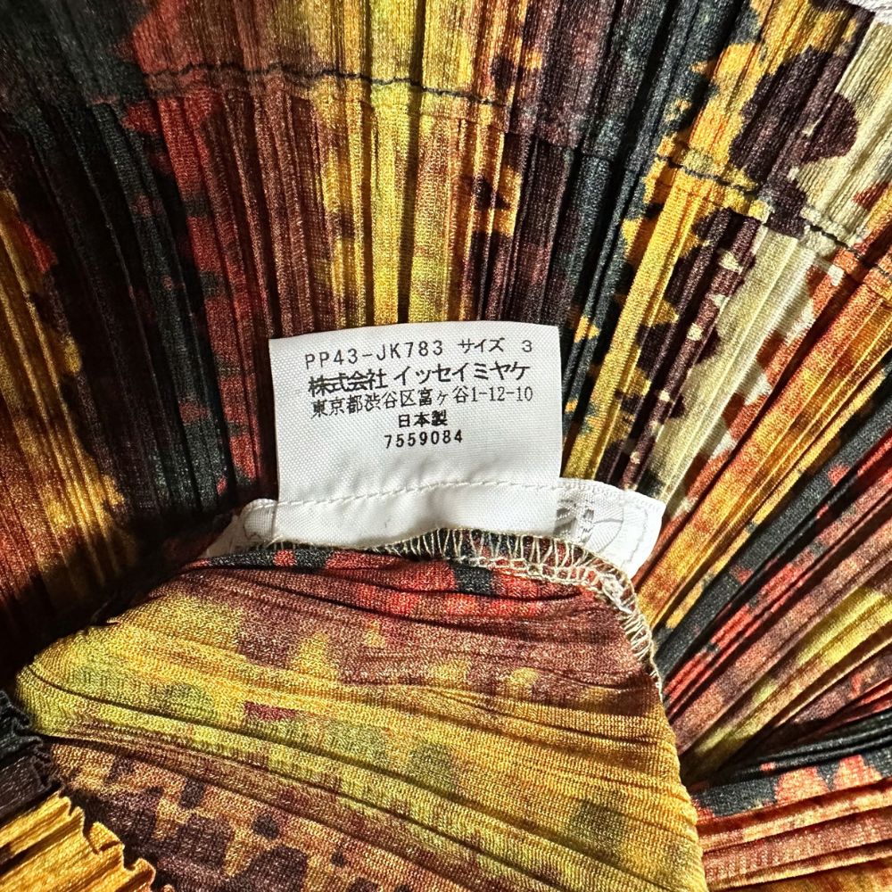 PLEATS PLEASE プリーツプリーズ イッセイミヤケ 総柄 ハイネック