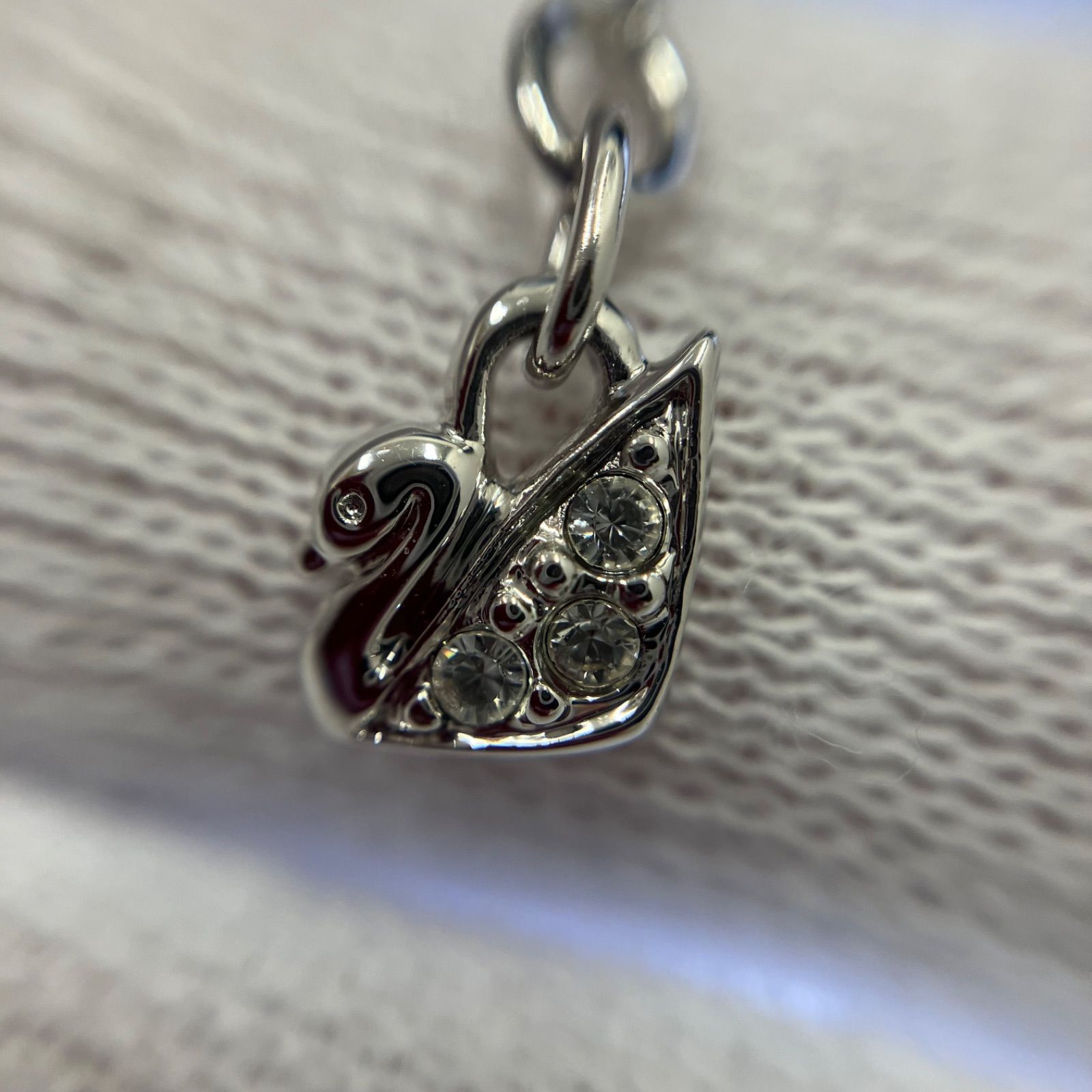 5402 【美品】 Swarovski スワロフスキー ネックレス リボン