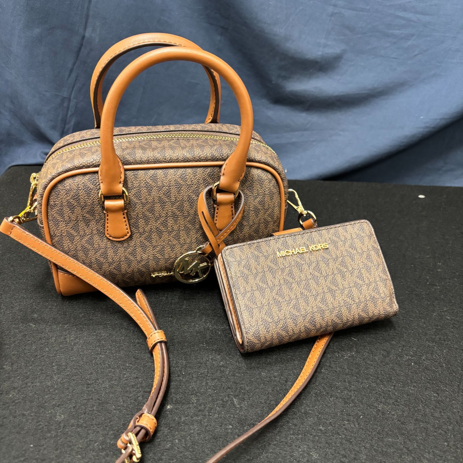 MICHAEL KORS マイケルコース シグネチャー ショルダーバッグ＆2 