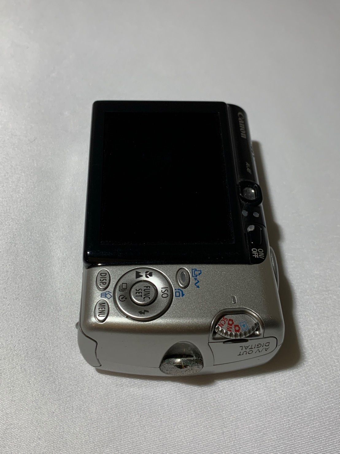4261 Canon IXY DIGITAL 800 IS シルバー ジャンク品 デジカメ【ネ