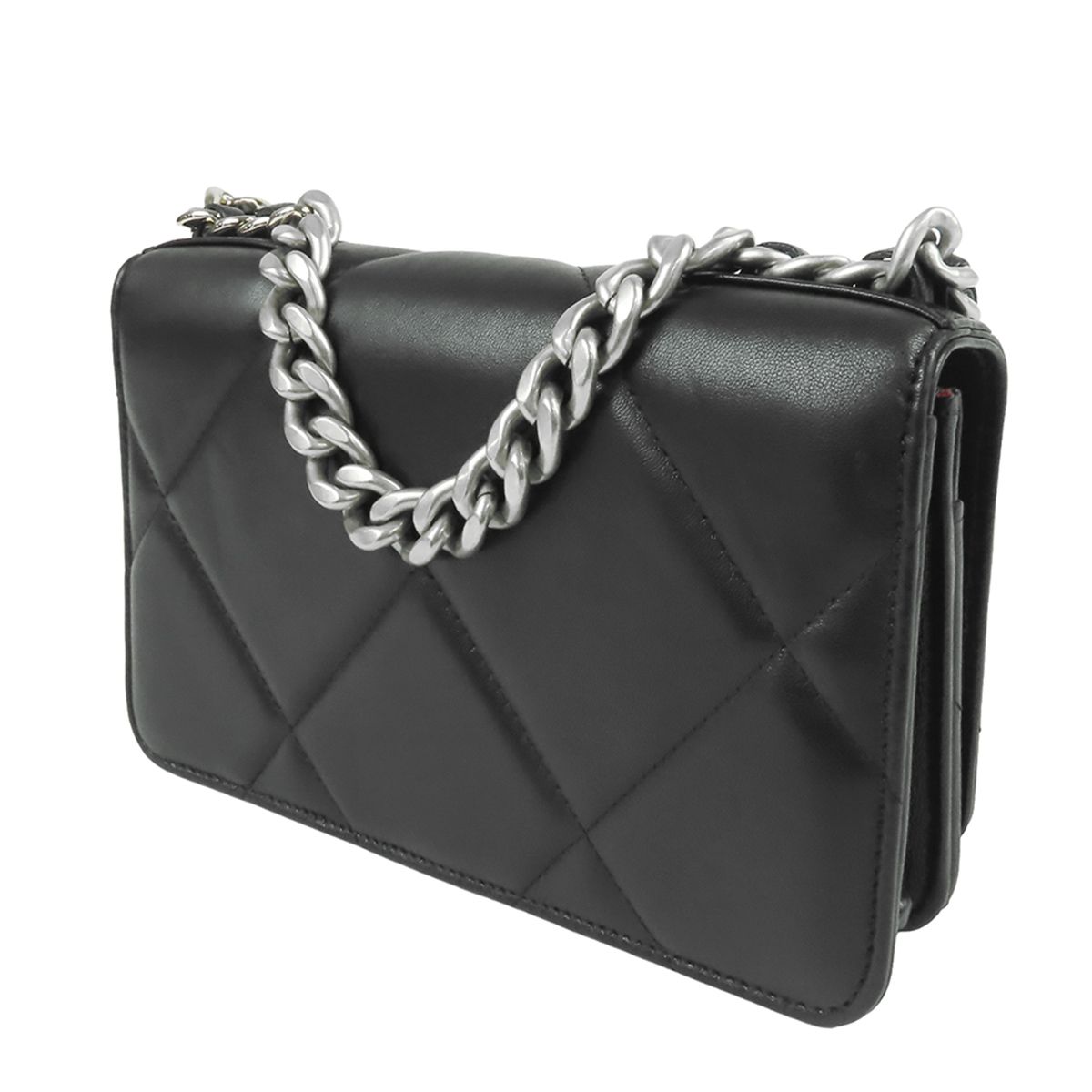 シャネル CHANEL シャネル 19 AP3267 ブラック 黒 ゴールド×シルバー