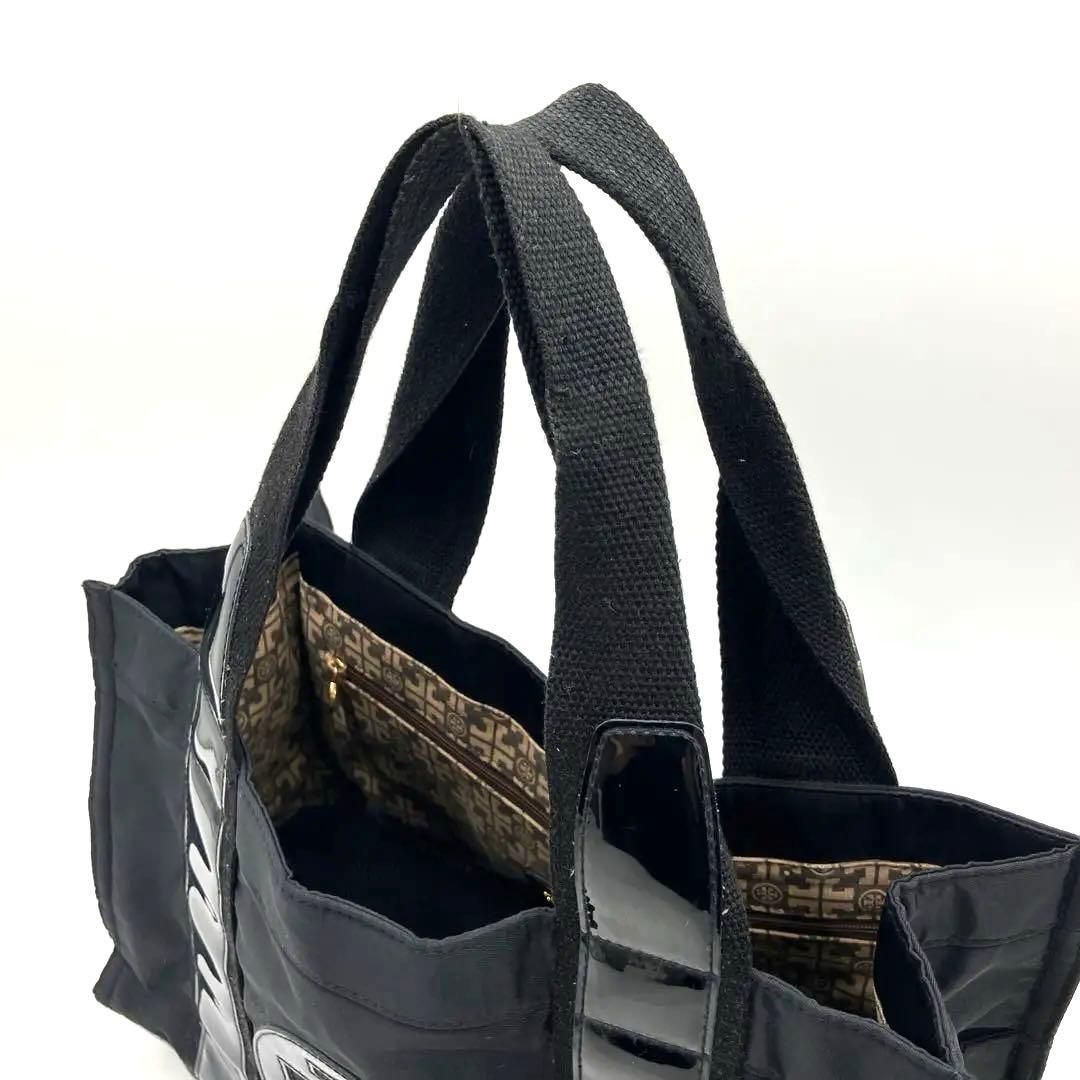 Tory Burchトリーバーチ トートバッグ 黒 ナイロン エナメル レザー Tory Burch トリーバーチ トートバッグ ナイロン エナメル ブラック