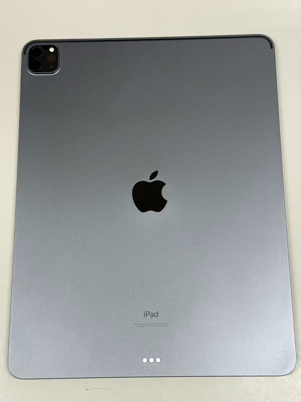 iPad Pro 12.9インチ（第5世代）256GB WiFiモデル スペースグレイ