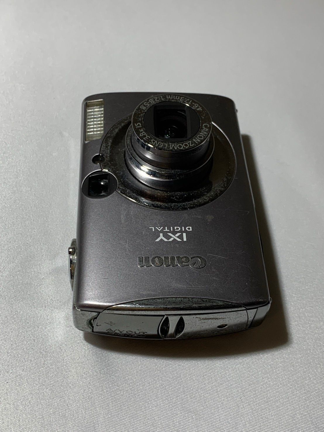 Canon IXY 900is ジャンク品 4298 Canon IXY DIGITAL 900 IS シルバー ジャンク品 デジカメ【コ