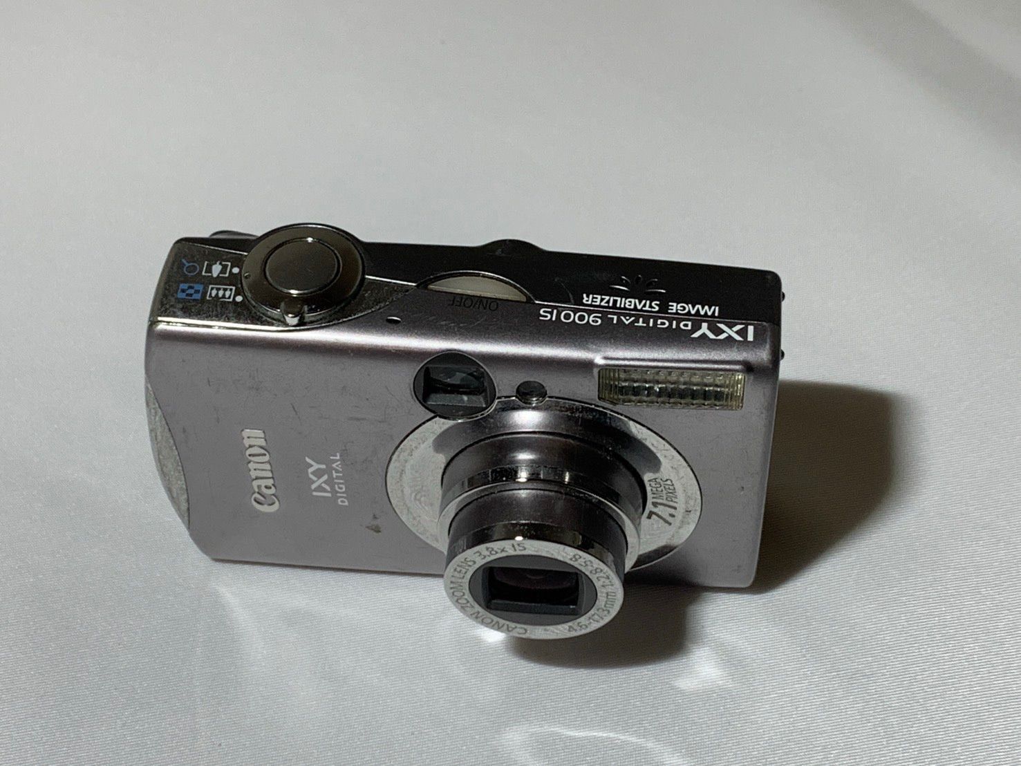 4298 Canon IXY DIGITAL 900 IS シルバー ジャンク品 デジカメ【コ