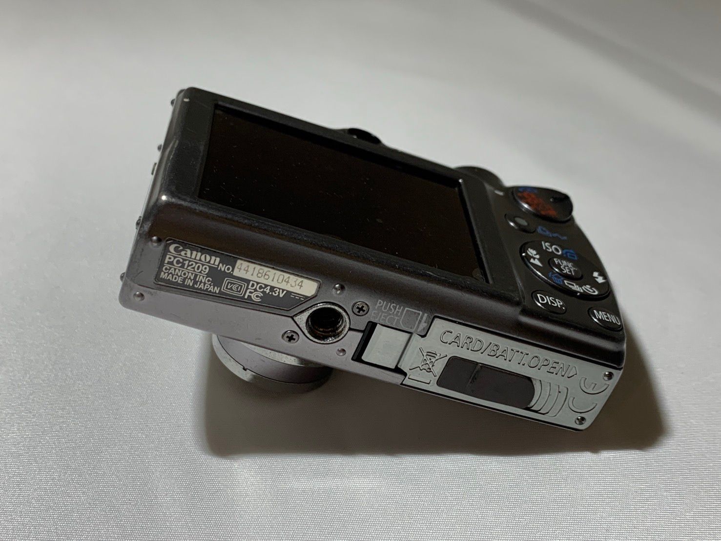 4298 Canon IXY DIGITAL 900 IS シルバー ジャンク品 デジカメ【コ