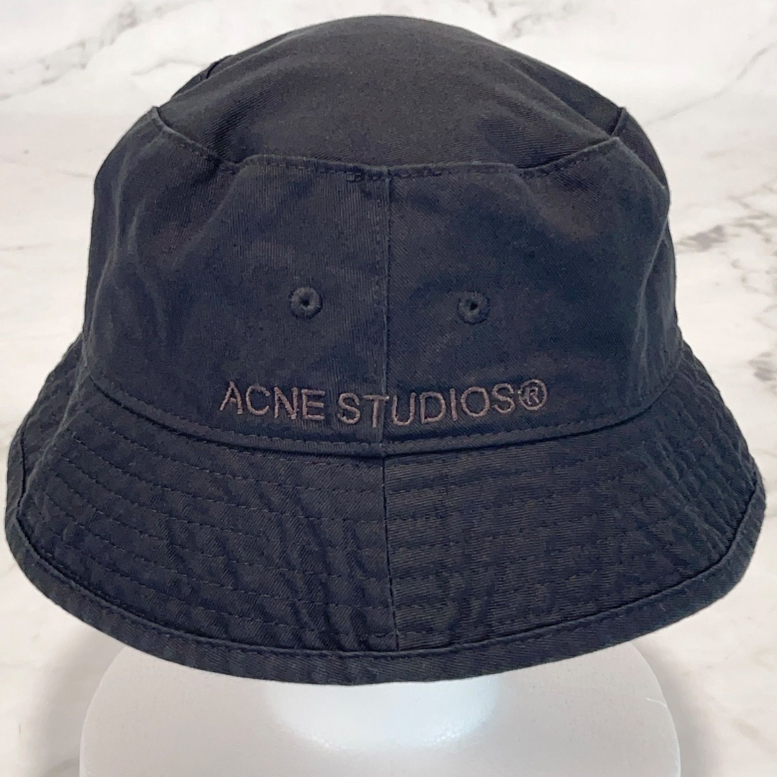 Acne Studios ブラック バケットハット 美品 Acne Studios アクネストゥディオズ ツイルバケットハット