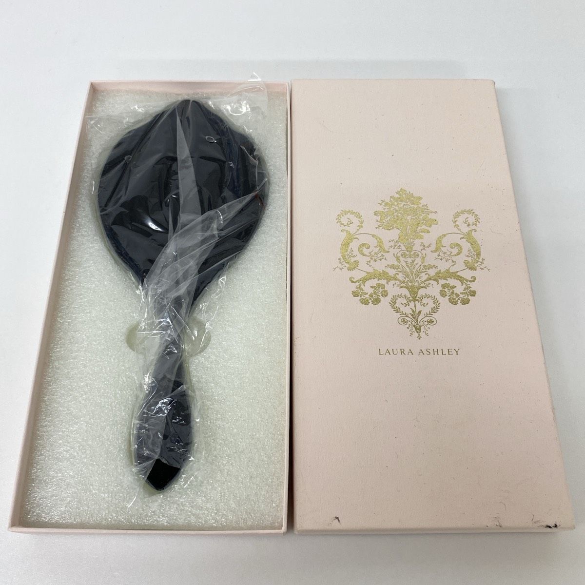 極美品 LAURA ASHLEY HOME ハンドミラー/手鏡 シルバー/ブラック 箱