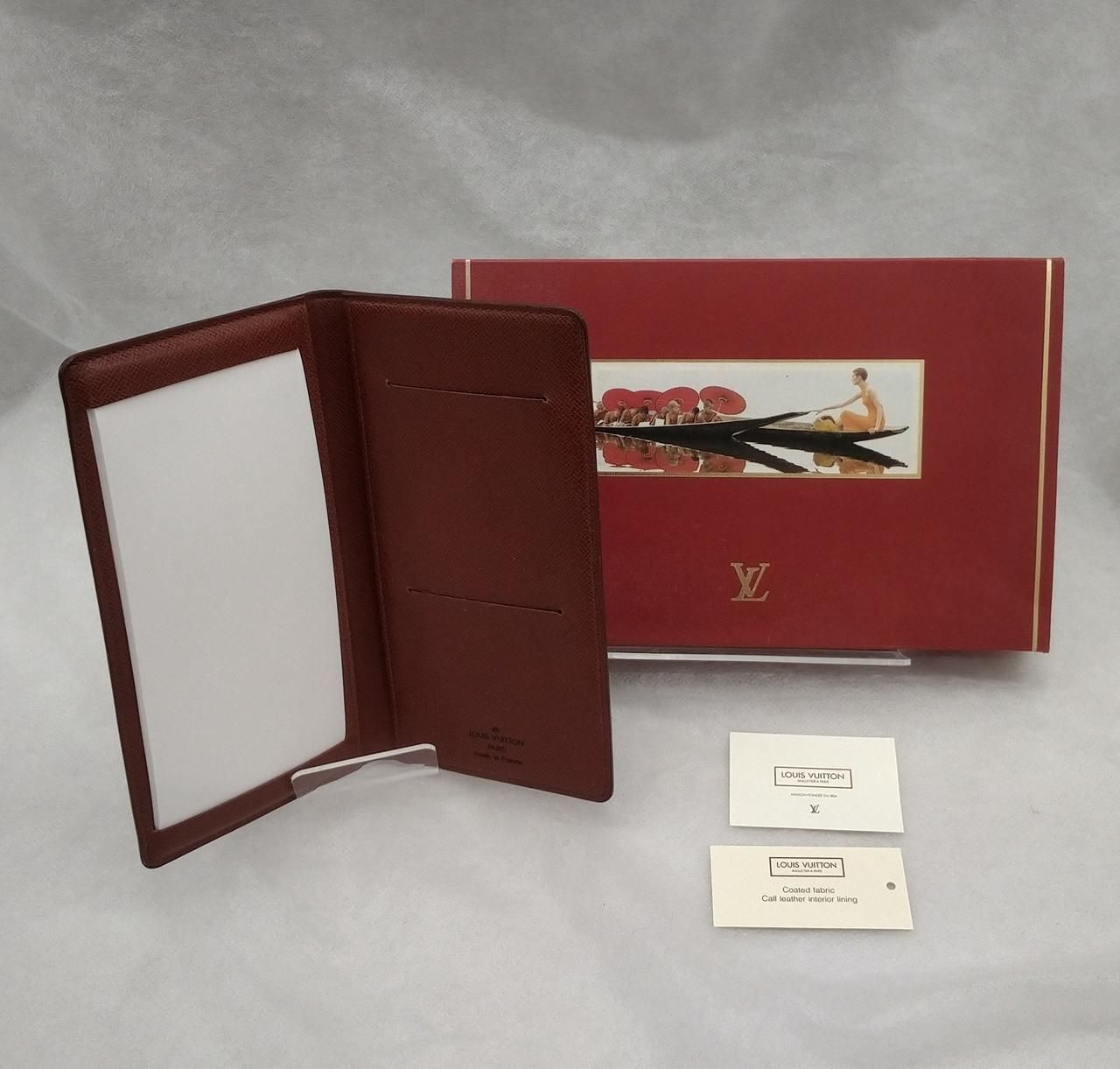 LOUIS VUITTON 型番：R20008 モノグラム　手帳カバー 27,495円