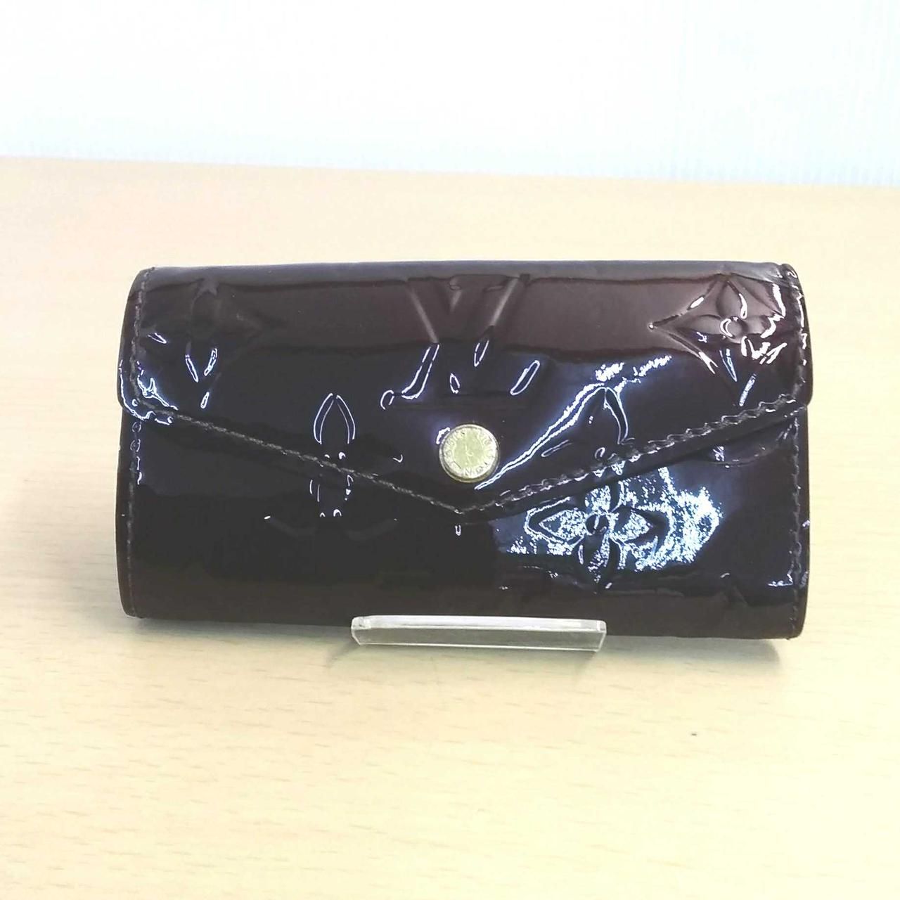 LOUIS VUITTON 型番：M90909 ミュルティクレ4