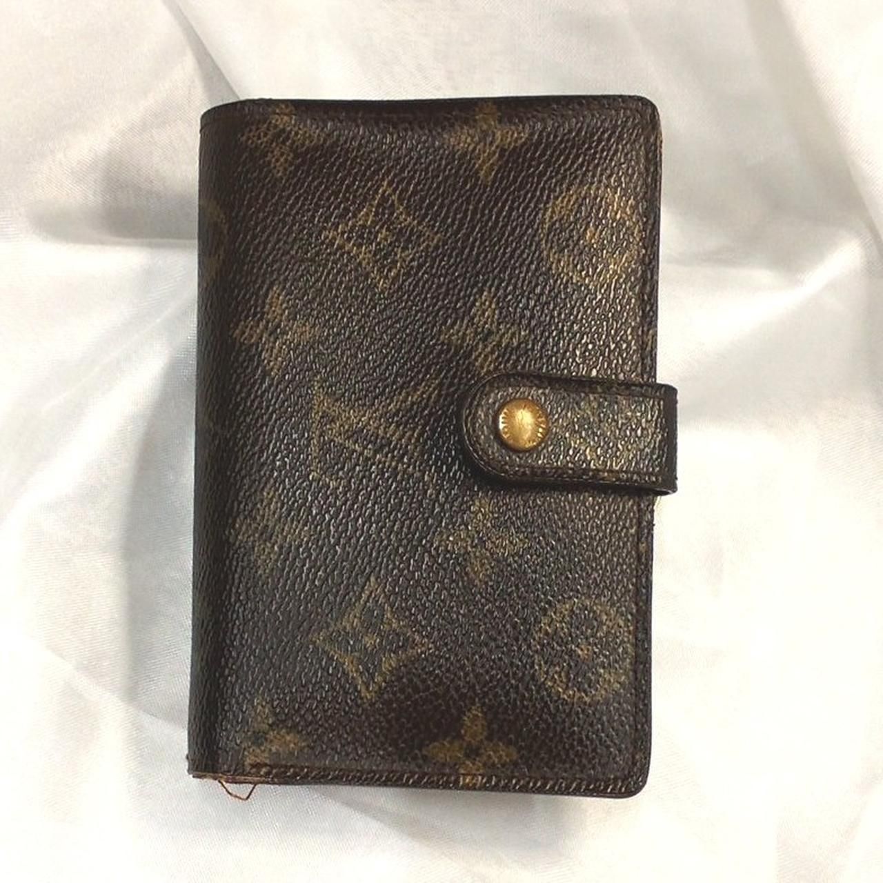LOUIS VUITTON 型番：M61674 ポルトフォイユ・ヴィエイワ 16,425円