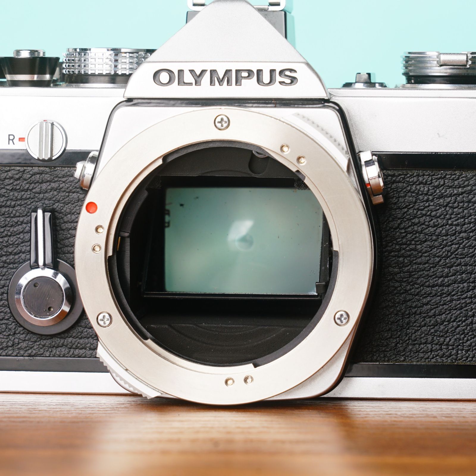 【動作確認済美品】OLYMPUS OM-1 ボディシルバー 新品電池&動作保証付 完動・美品・整備済】OLYMPUS OM-1 シルバー #024 - メルカリ