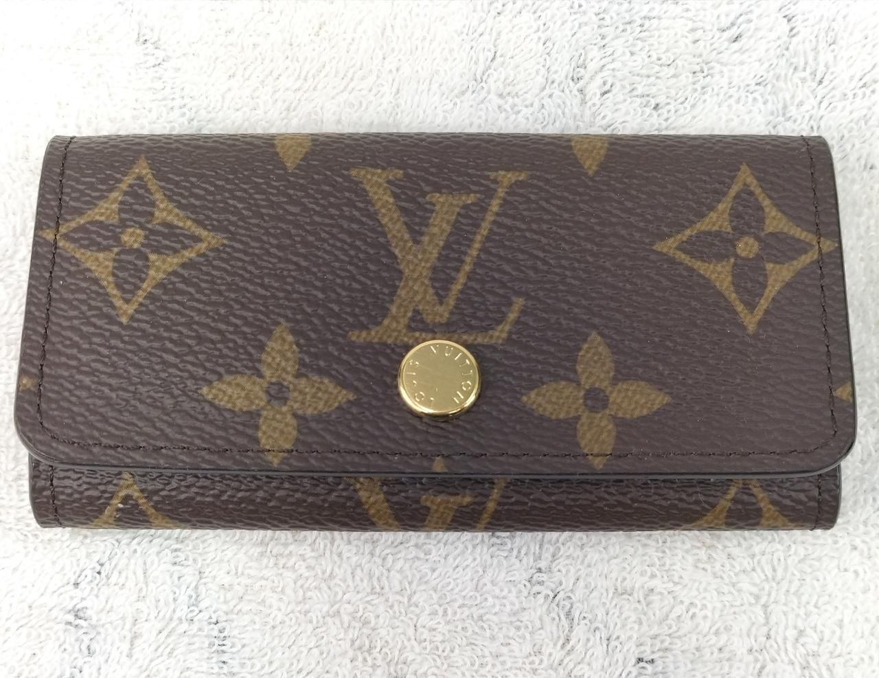 LOUIS VUITTON 型番：M69517 キーケースミュルティクレ4