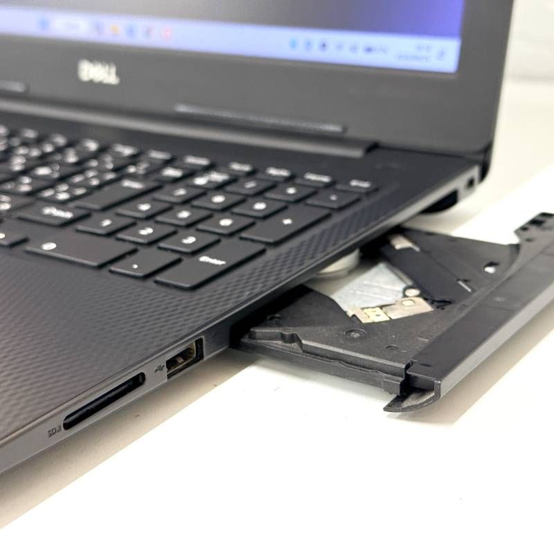 DELL 10世代Corei7 SSD512GB+HDD500GB 20GB DVD Windows11 ノート