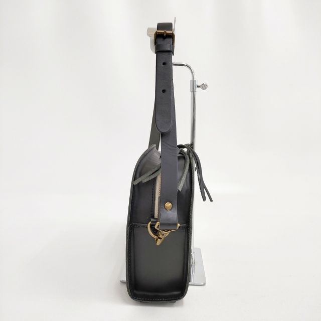 https://assets.mercari-shops-static.com/-/large/plain/2JXM7WstxMTz89SUwdAVCh.jpg@jpg