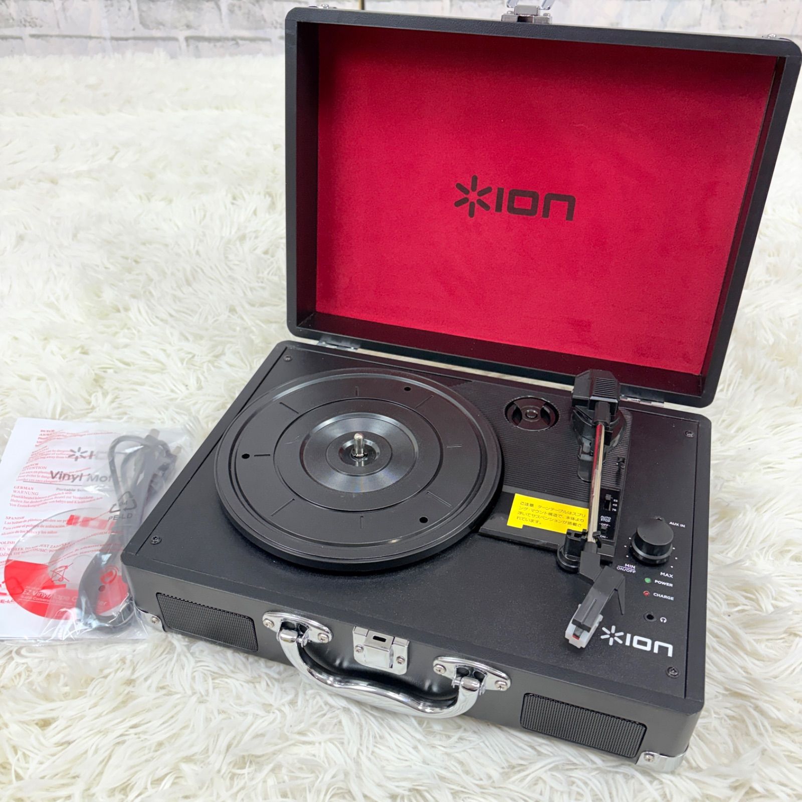 【中古品】ION レコードプレーヤー ION Audio Vinyl Motion アイオン オーディオ ポータブル スーツケース