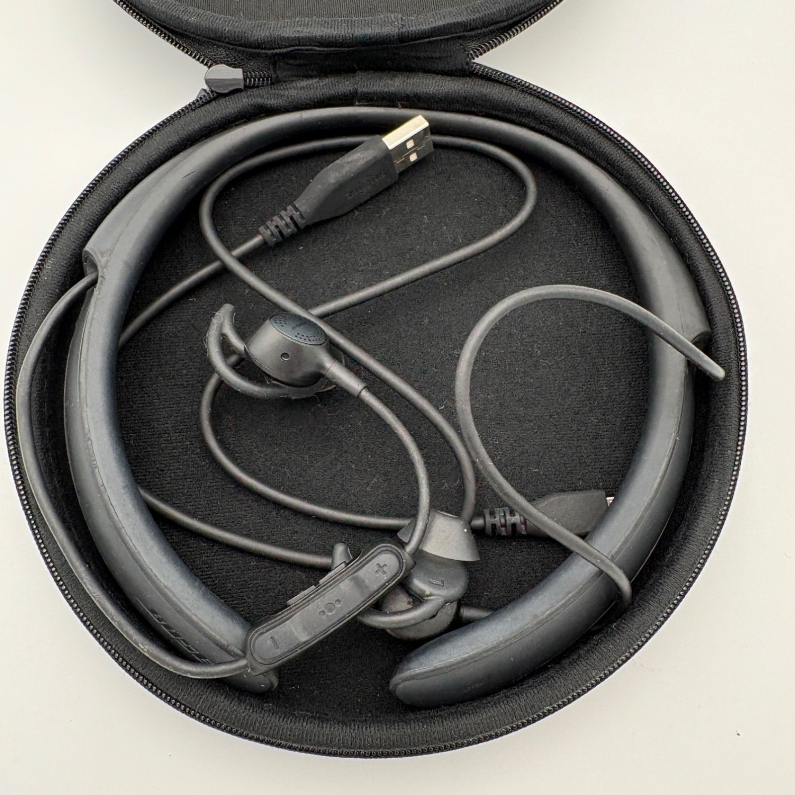 Bose ボーズ QuietControl 30 QC30 ワイヤレスイヤホン 収納ケース