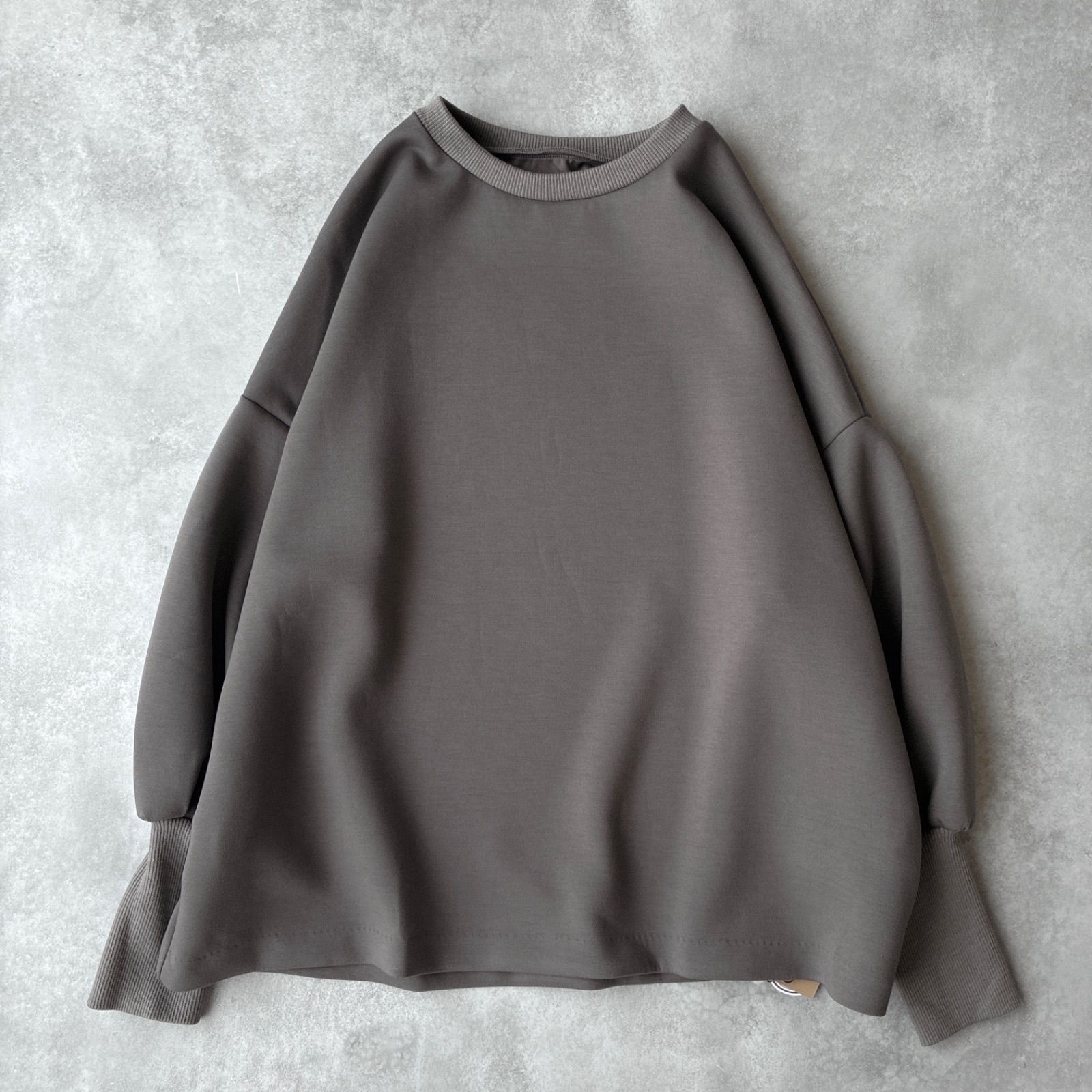 ✨タグ付✨ 25AW BEARDSLEY ダンボールパフトレーナー / モカ サイズ1 