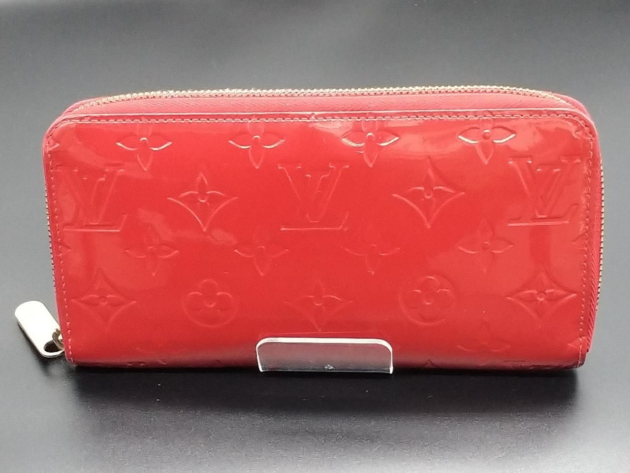 LOUIS VUITTON 型番：M91981 ヴェルニ・ポムダムール 30,069円