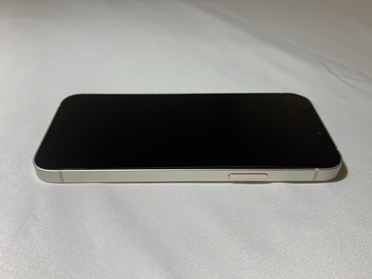 iPhone 12 128GB ホワイト ジャンク品 - メルカリ