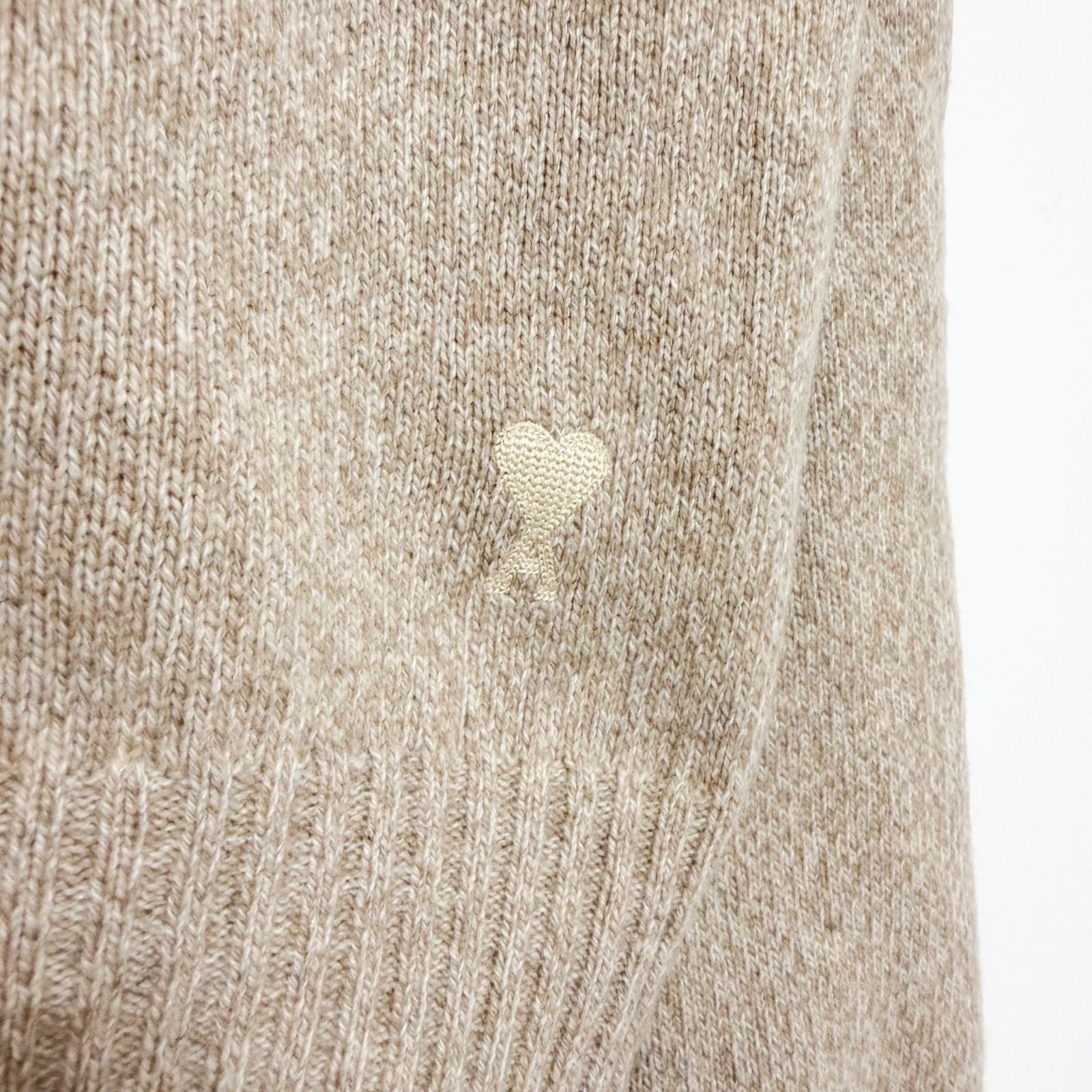 AMI PARIS アミパリス ハートロゴ刺繍 クルーネックニット S - メルカリ