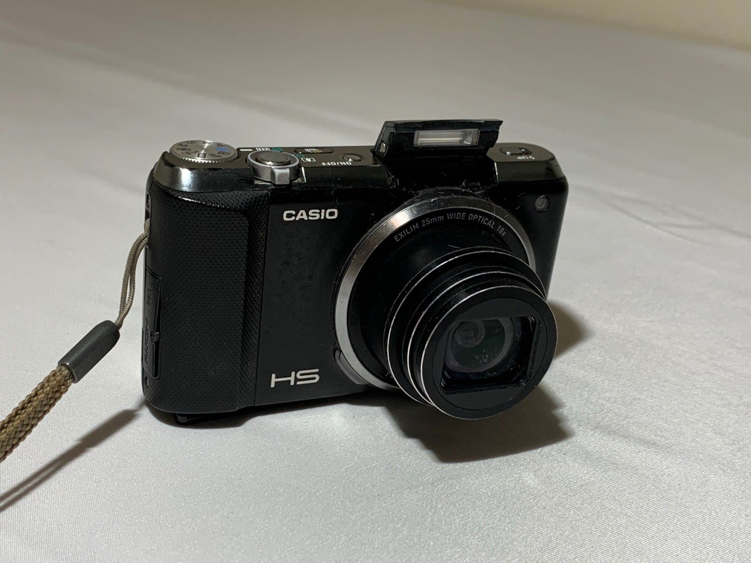 4352 Casio EXILIM EX-ZR700 ブラック ジャンク品 デジカメ【宅