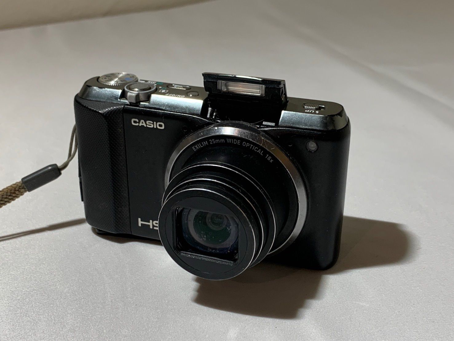 4352 Casio EXILIM EX-ZR700 ブラック ジャンク品 デジカメ【宅